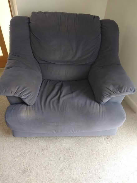 Photo of free 3 Piece Suite in Blue (Ingleton LA6) #3