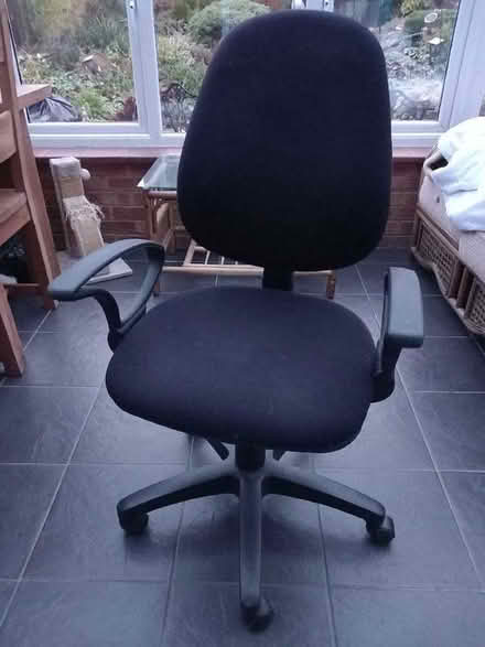 Photo of free Swivel office chair on castors (Tylers Green RH9) #1