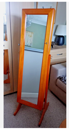 Photo of free Jewellery Wardrobe with mirror (Harlow CM17) #2