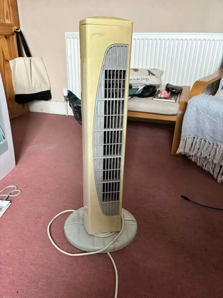 Photo of free Tower fan (Newbury Park IG2) #1