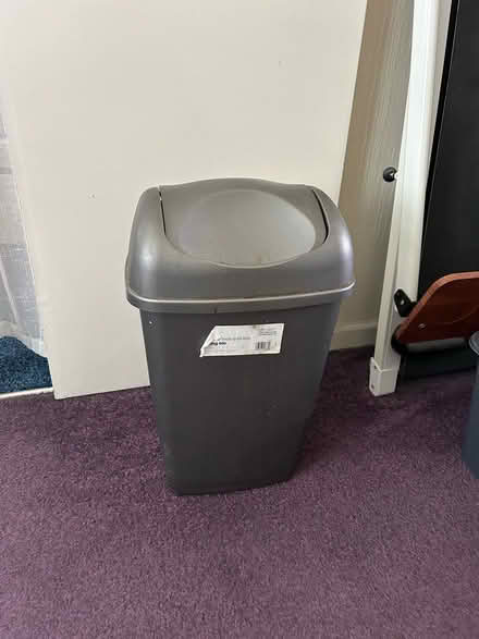 Photo of free Small trash bin. RM13 8TP (Rainham) #2