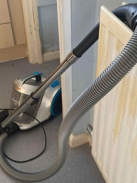 Photo of free Vax pet hoover (DE4 Matlock) #2