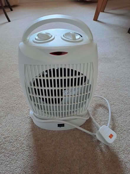 Photo of free Electric fan (Biddestone SN14) #1