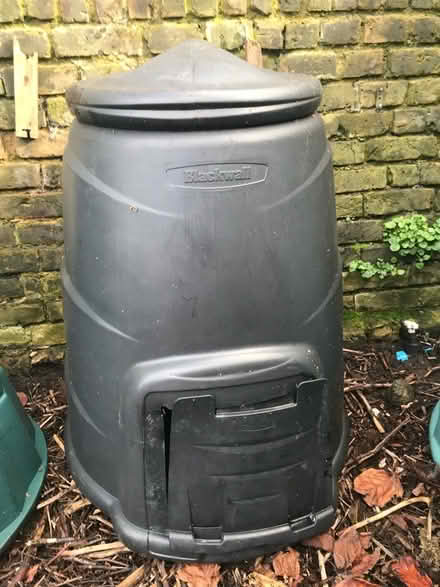 Photo of free Black plastic compost bin (Central Greenwich SE10) #1