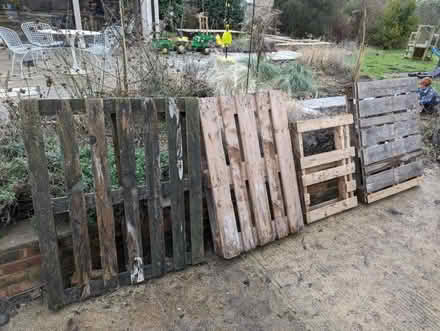 Photo of free Pallets (Beckley OX3) #1