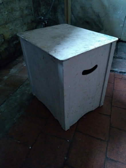 Photo of free Bathroom storage stool (Little Chester DE1) #2