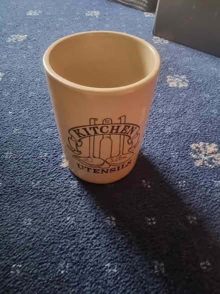 Photo of free Kitchen utensils pot (DY6) #2