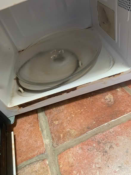 Photo of free Microwave (BA11) #2
