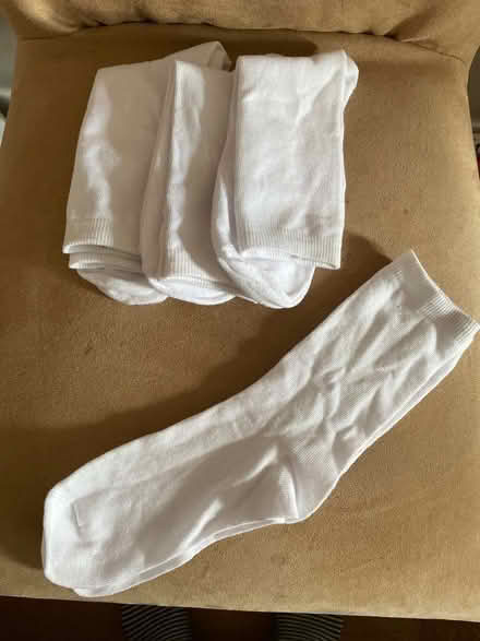 Photo of free NEW 4 x pairs white ankle school socks (Cheshunt EN8) #1