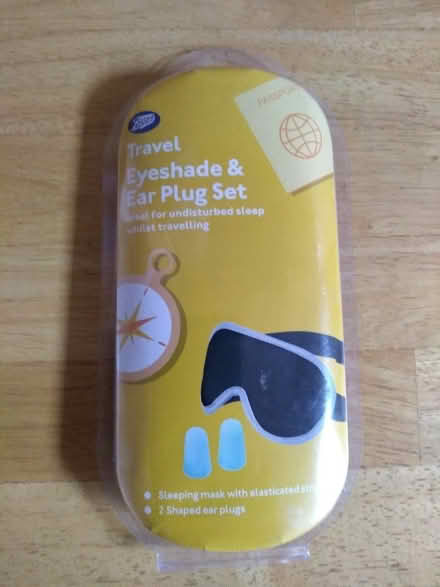 Photo of free Travel eyeshade and ear plug set (Little Chester DE1) #1