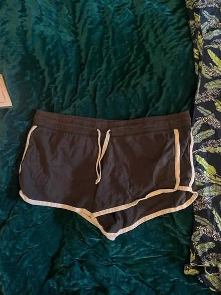 Photo of free Pyjama bottoms (medium) (SE4) #1