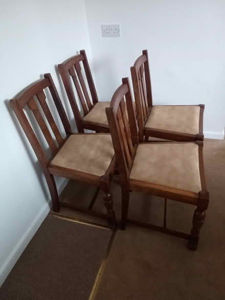 Photo of free 4 old dining chairs (Cosby LE9) #2