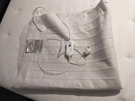 Photo of free Silentnight electric blanket (double) (St Albans AL3) #1