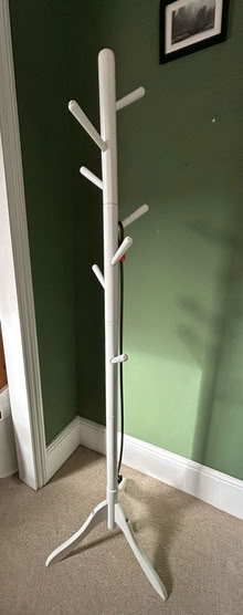 Photo of free Standing hanging rack 175cm (Brixton) #2