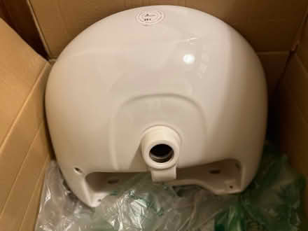 Photo of free Ideal Standard Studio wash basin (South Oxfordshire RG9) #1