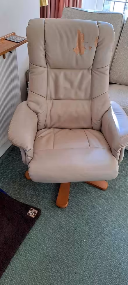 Photo of free Chair (Rushcliffe NG2) #1