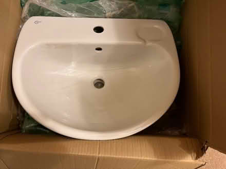 Photo of free Ideal Standard Studio wash basin (South Oxfordshire RG9) #2