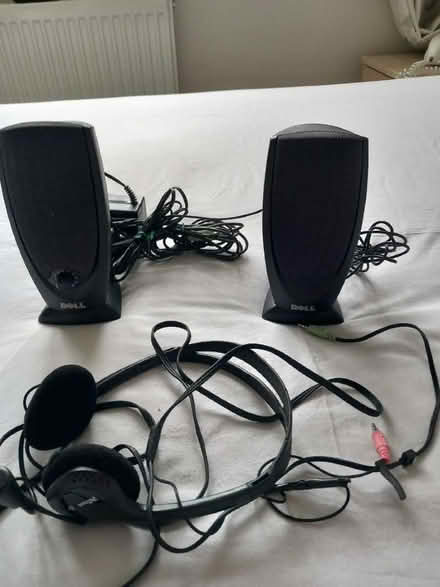 Photo of free Dell speakers (Motspur Park KT3) #1