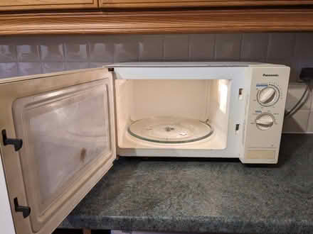 Photo of free Panasonic microwave (Weston Rhyn SY10) #1