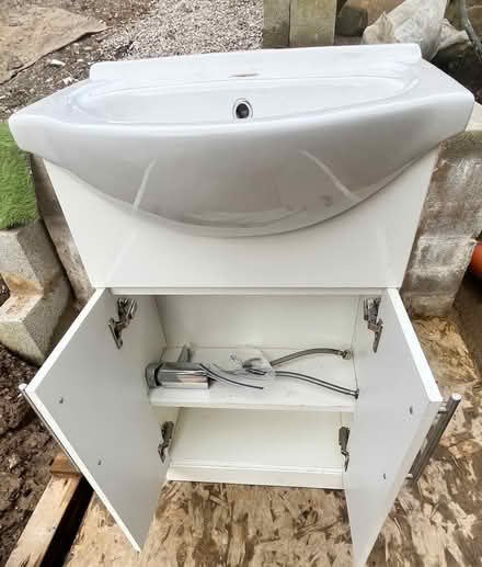 Photo of free White sink unit (Ambergate) #3