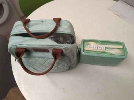 Photo of free Lunchbox bag (Sandridge AL4) #1