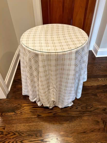 Photo of free Little table (Glenview IL) #3