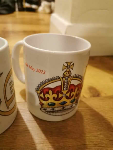 Photo of free 6 platinum jubilee mugs (North Road) #2