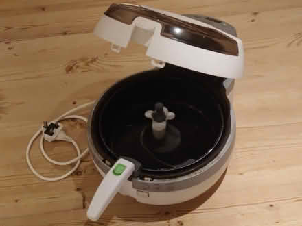 Photo of free Tefal actifry (air fryer) fully working (North Chailey BN8) #4
