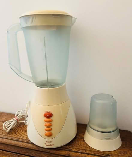 Photo of free Philips Blender & Coffee/Spice Grinder (Walthamstow E17) #1