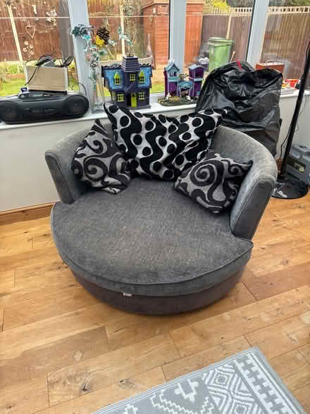 Photo of free Cuddle chair (SY1) #1