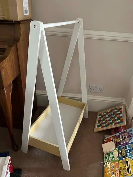Photo of free Children’s hanging rail (Twickenham) #1