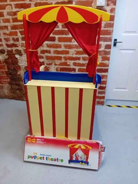 Photo of free Children's Puppet Theatre + Puppets (Hingham NR9) #3
