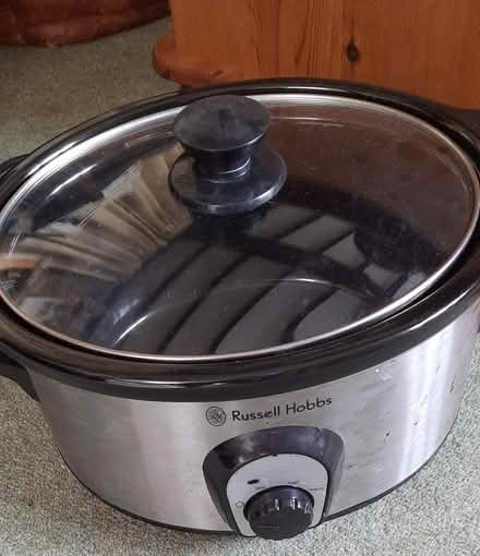 Photo of free Large slow cooker. (Forest Green GL6) #1