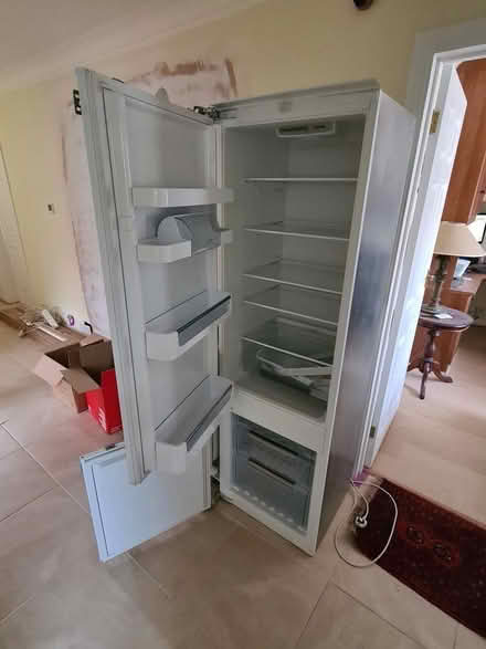 Photo of free Bosch Fridge Freezer (Top Amersham HP6) #2
