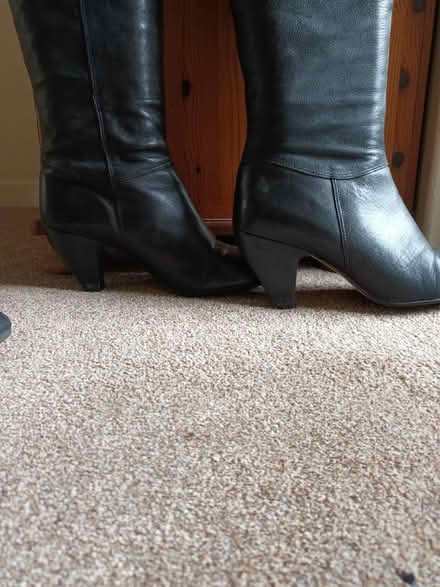 Photo of free Boots n pumps (Offerton) #2