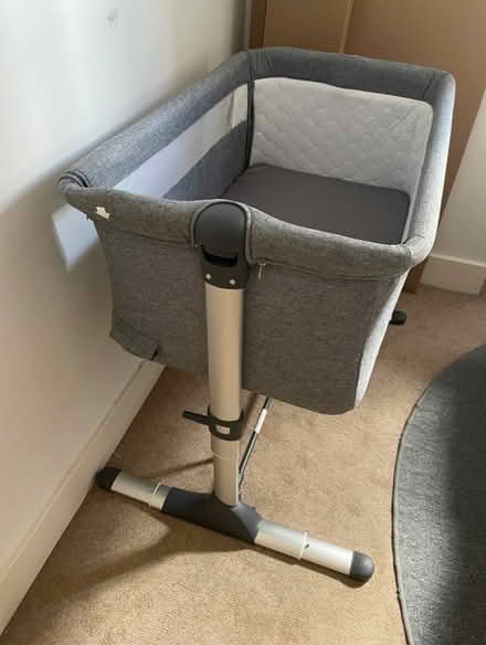 Photo of free Babylo next to me sleeper (Balham SW12) #2