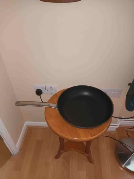 Photo of free Ridiculously large Frying Pan (Woodley RG5) #4