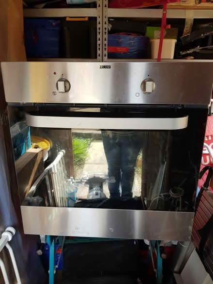 Photo of free Zanussi single built in oven (Penenden Heath) #3