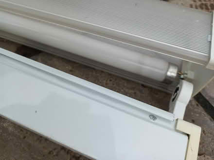 Photo of free Fluorescent light fitting (Leicester/Wigston LE2) #1
