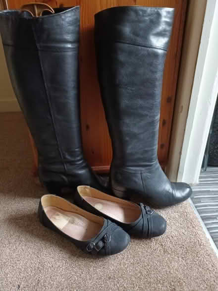 Photo of free Boots n pumps (Offerton) #1