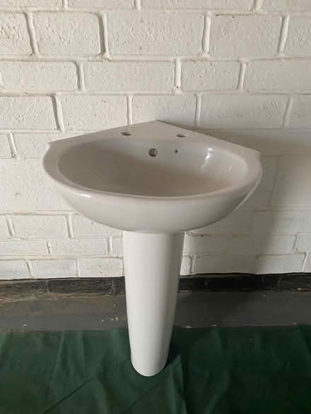 Photo of free Corner sink unit and pedestal (Bradenstoke SN15) #2