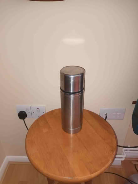 Photo of free I litre Stainless steel thermos flask. (Woodley RG5) #1
