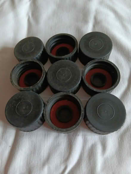 Photo of free New screw bottle tops (200+) (Perivale W13) #1