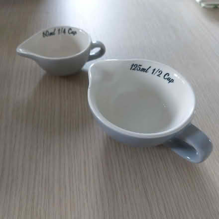 Photo of free 2 porcelain cup measures (Beetham LA7) #1