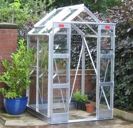 Photo of Small greenhouse (Taunton Killams & Mountfield District Ward TA1) #1