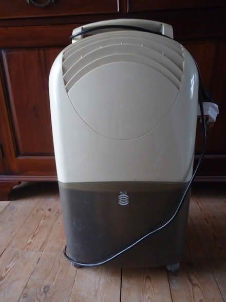 Photo of free A KCC dehumidifier (Willingdon BN20) #2