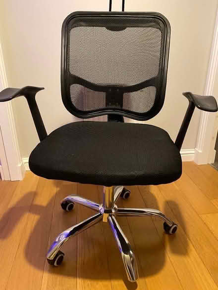 Photo of free Office chair, one caster missing (Dunblane FK15) #1