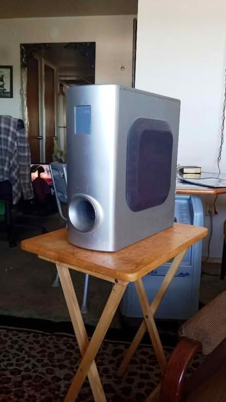 Photo of free Portable WI-FI, Sub-Woofer Speaker (Pinellas Park) #3