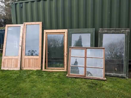 Photo of free Wooden windows and doors (SY8) #1