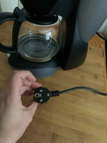 Photo of free Coffee machine - European plug (N1 Dalston) #3